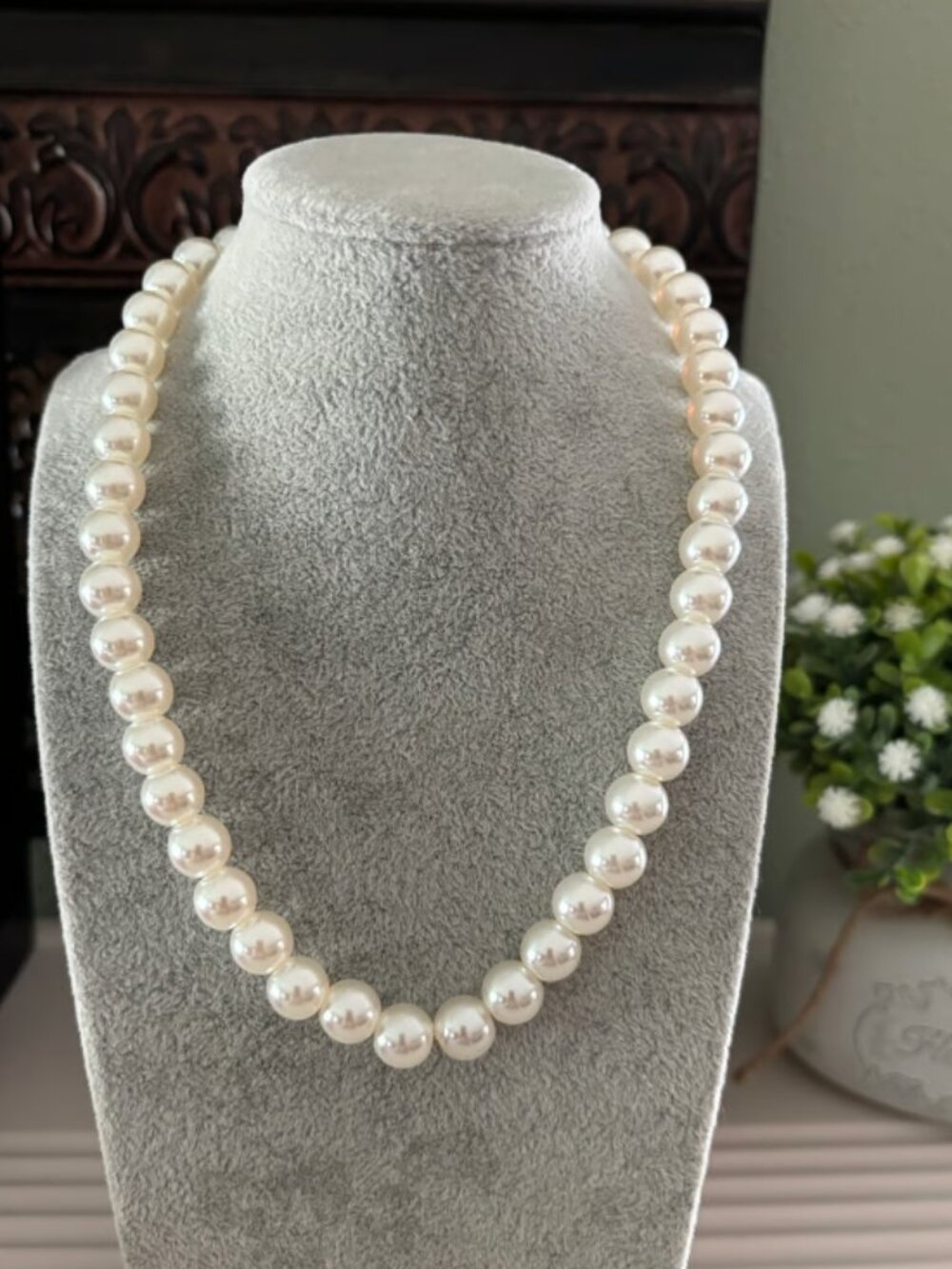Hello Love Diana Faux Pearl Necklace
